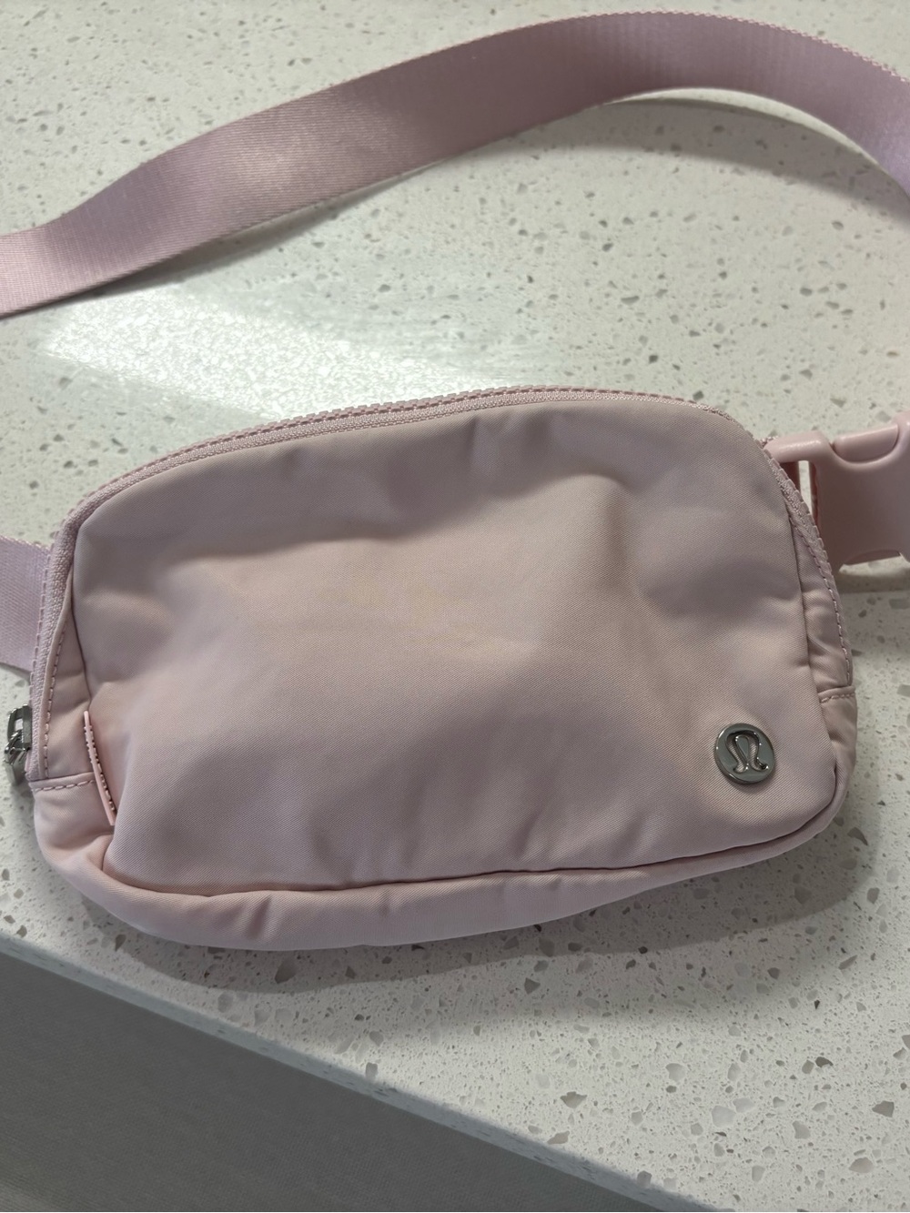 Lululemon Light Pink 1L Everywhere Belt Bag - Picture 3 of 8